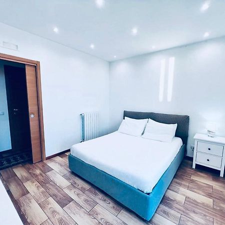 Castle Suite Bari Esterno foto